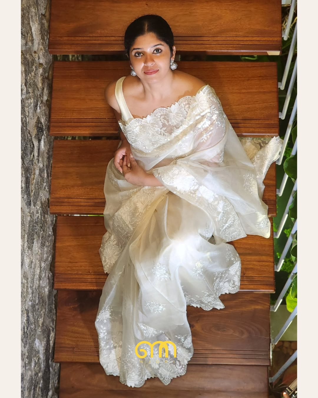 Pure Elegance – White Tussar Kota Saree