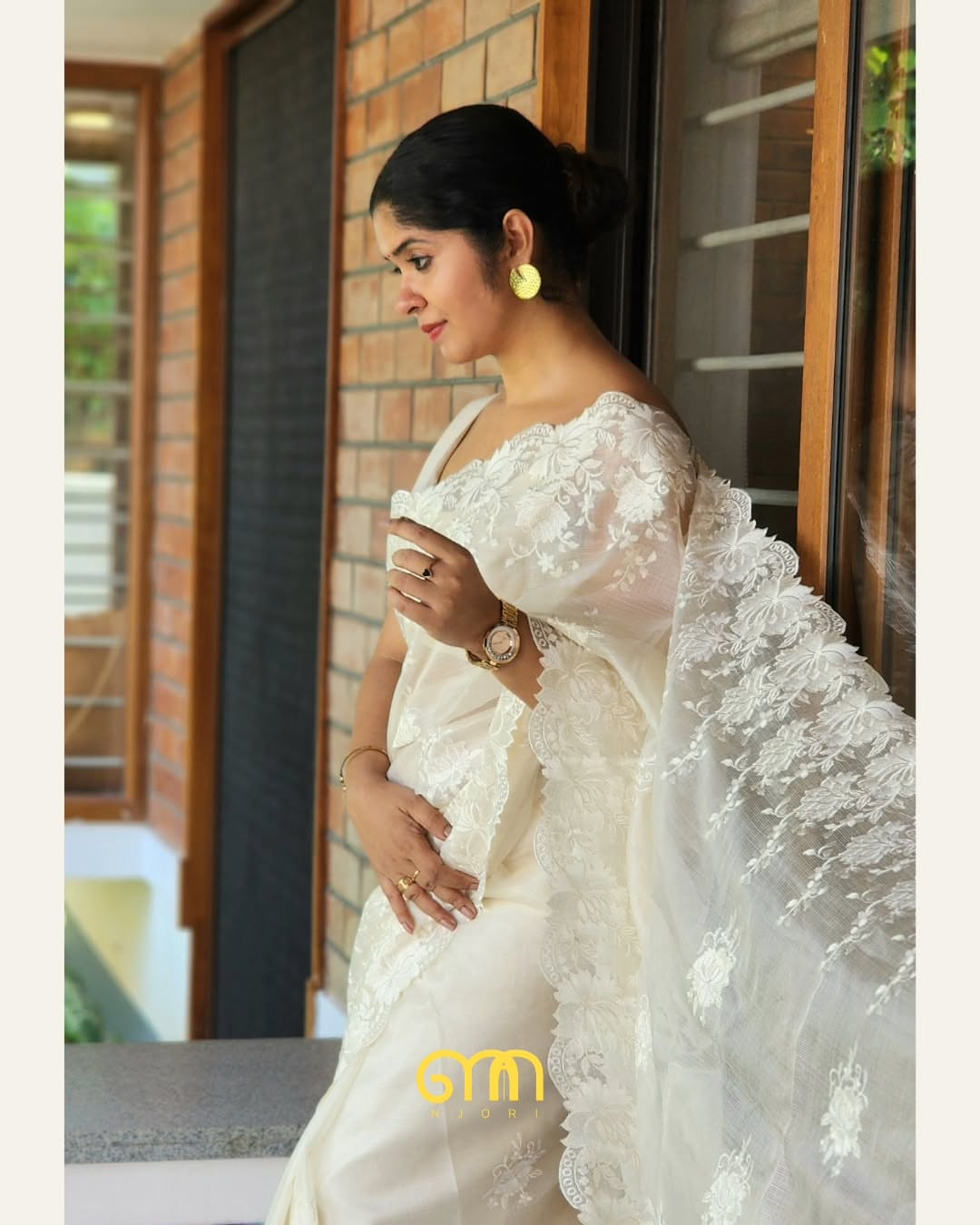 Pure Elegance – White Tussar Kota Saree